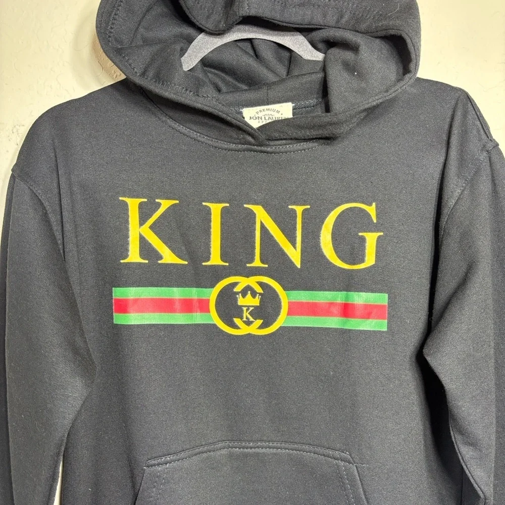 Jon Lauren Junior’s Black Sweatshirt Hoodie with Gold “King” logo NWT Size L